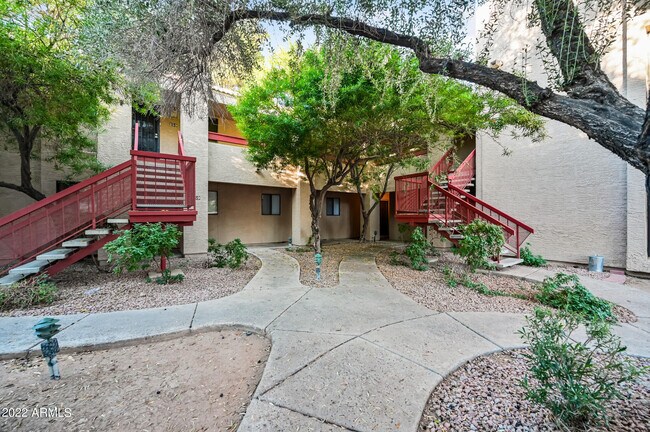 Foto del edificio - 3131 W Cochise Dr