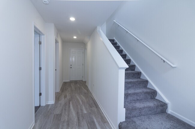 Building Photo - 4179 Chelsea Mnr Cir