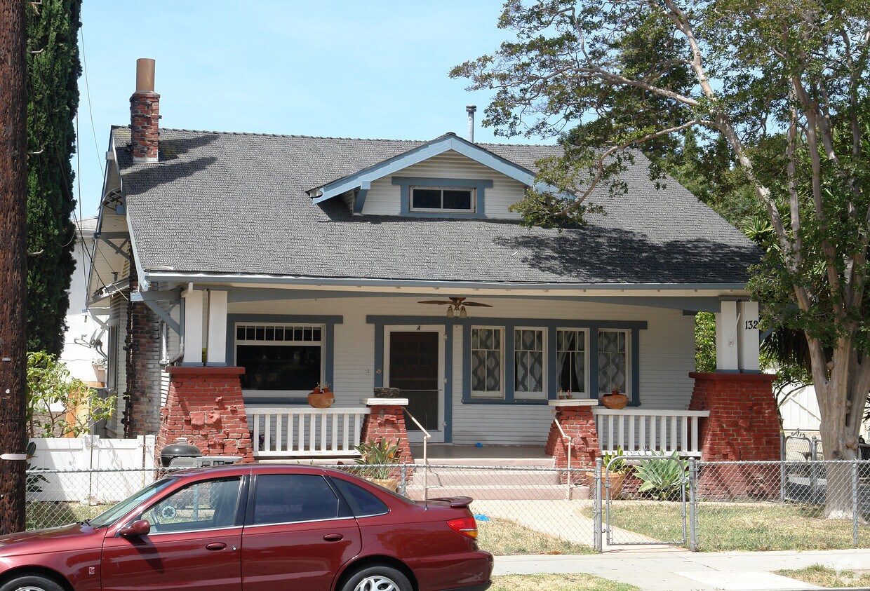 Foto principal - 132 N 8th St