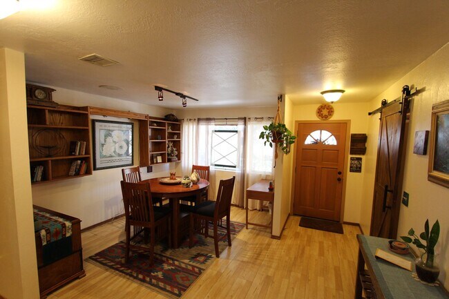 Foto del edificio - Furnished Single-Level Home in Lower Greenlaw