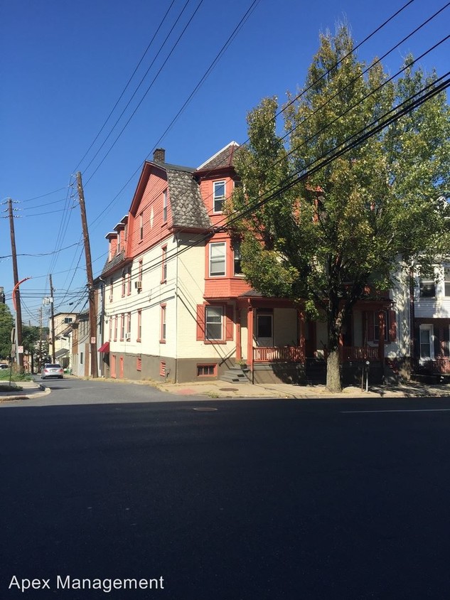 Primary Photo - 629 N New St