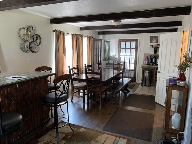 Building Photo - 1408 6th St NW