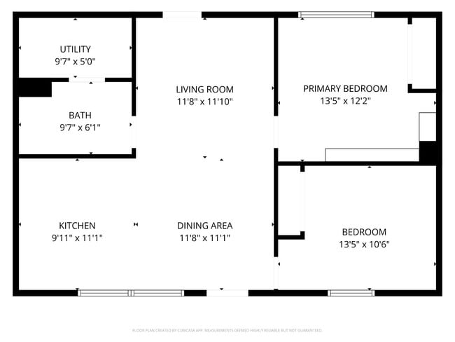 Foto del edificio - 2 bed 1 bath. Vinyl plank throughout. Yard...