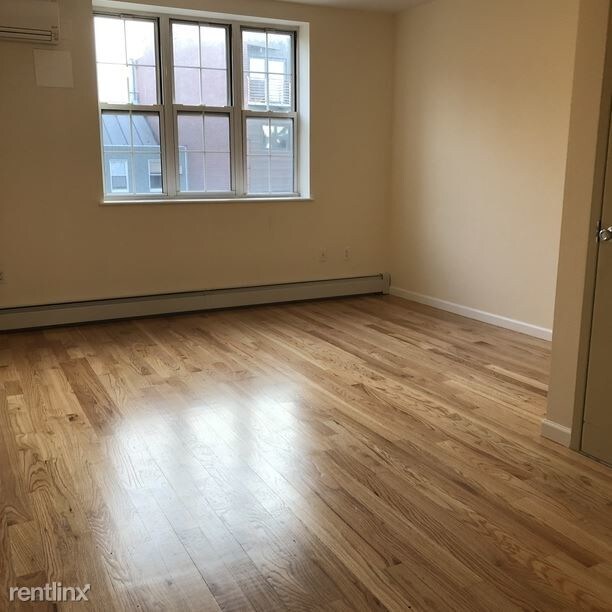 Foto del edificio - 200 Withers St