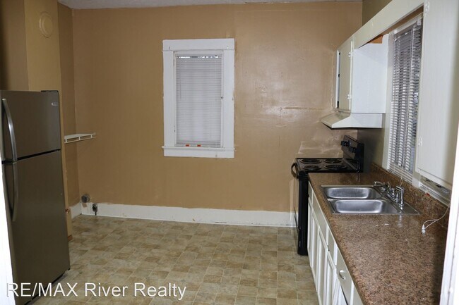 Foto del edificio - 302 Belvedere Clearwater Rd