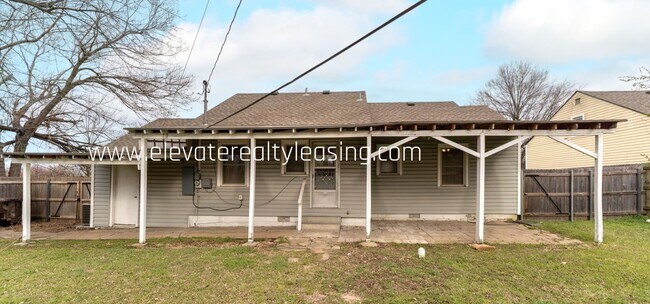 Foto del edificio - 1204 S Fulton Ave