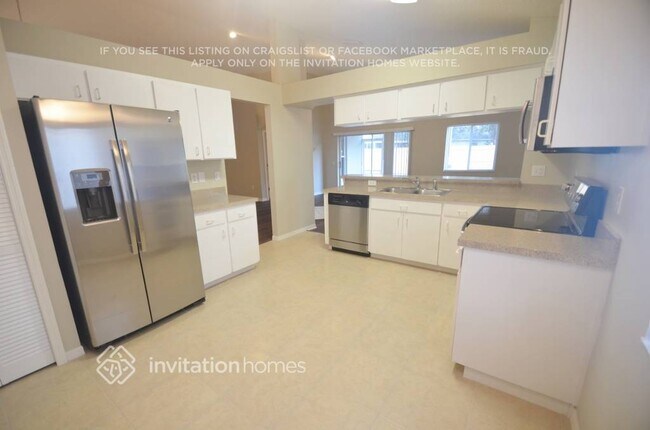 Foto del edificio - 1327 Windjammer Pl