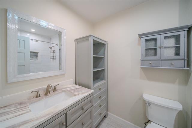 Foto del edificio - 2513 Belhaven Dr