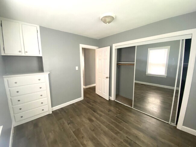 Foto del edificio - Ready to Lease - 2 Bedroom, 1 Bathroom Home in Peoria Heights!