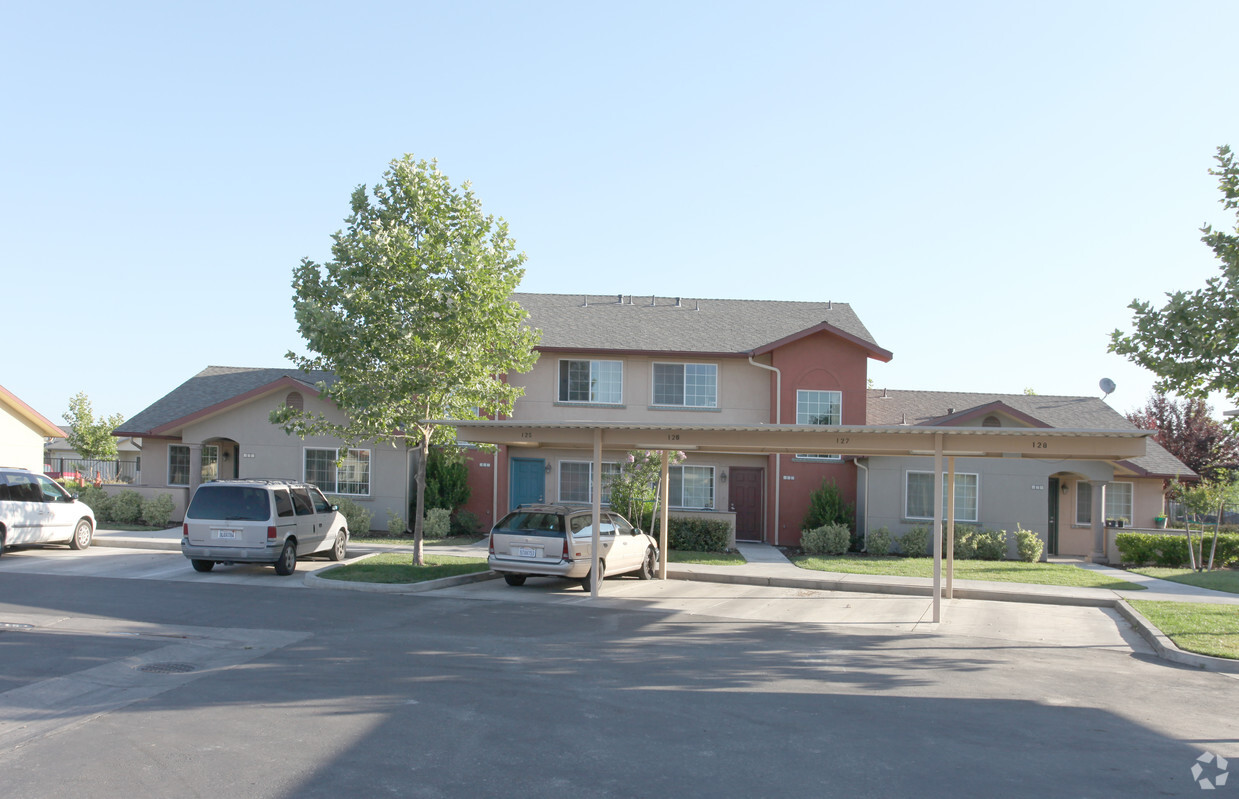 Sand Creek - Sand Creek Apartments