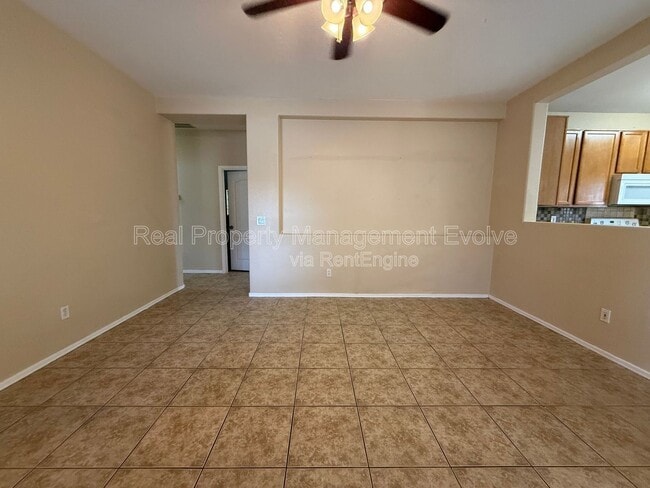 Foto del edificio - 9559 W Monte Vista Rd