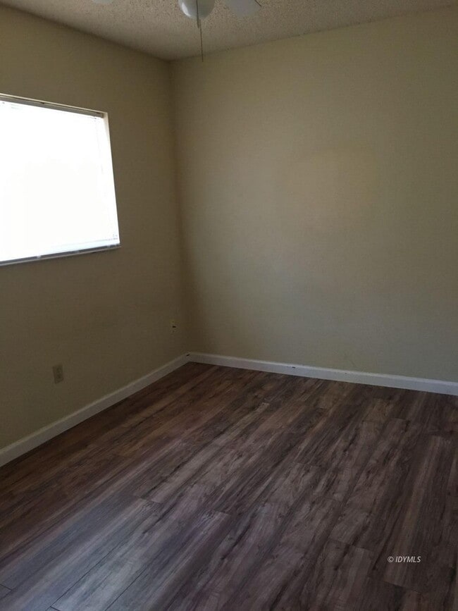 Building Photo - 1BR in Idyllwild