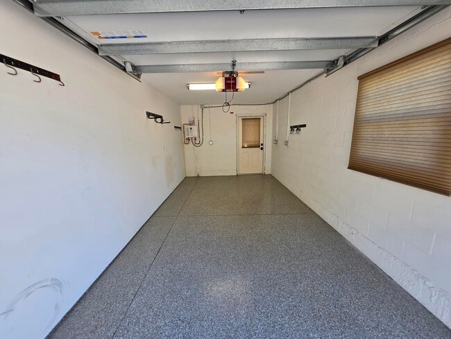 Building Photo - 2495 13th Ave N