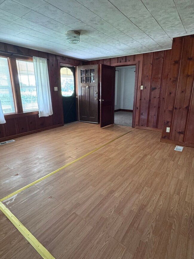 Foto del edificio - 3 Bedroom House Located in St. Robert, MO!