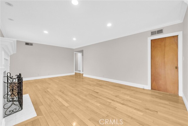 Building Photo - 226 S Armel Dr