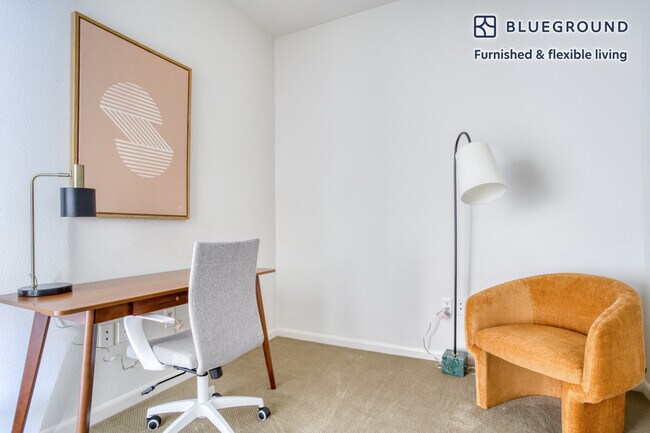 Foto del edificio - 3311 Rogers Rd