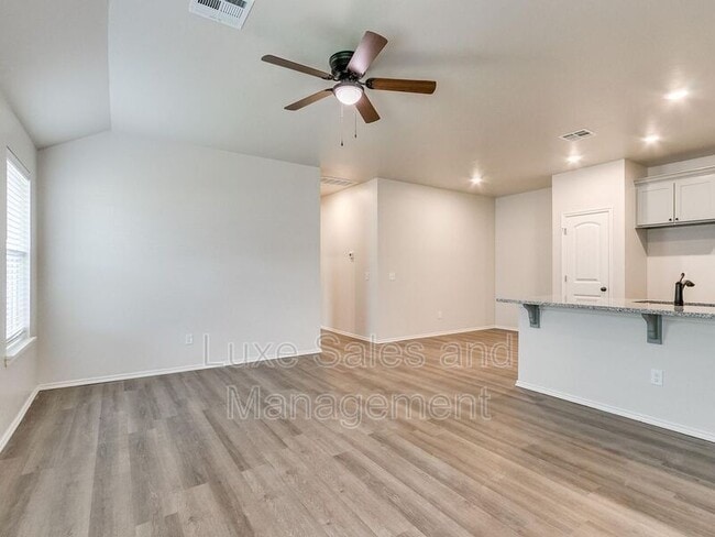 Building Photo - 10714 Lawson Pl Rd
