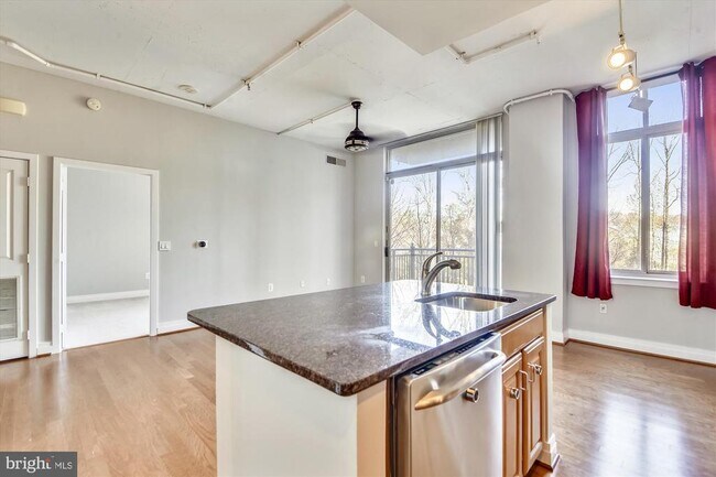 Foto del edificio - 4480 Market Commons Dr