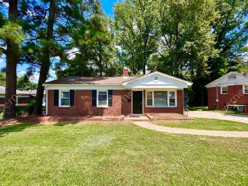 Foto principal - 4400 Welling Ave