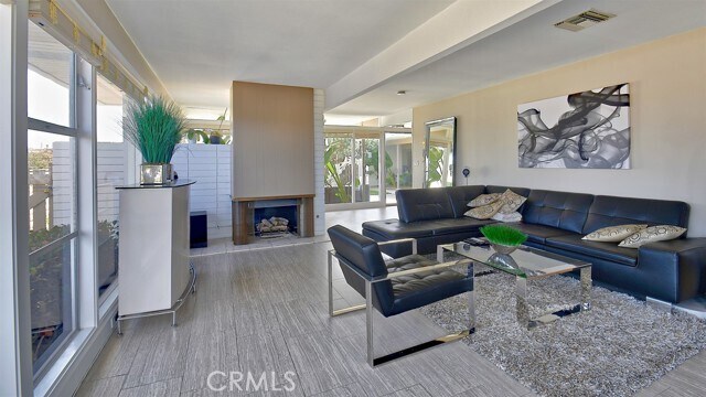 Building Photo - 2601 Harbor View Dr