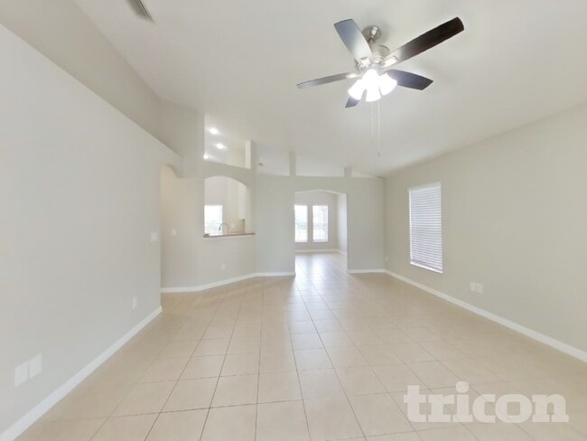 Foto del edificio - 133 Fern Springs St