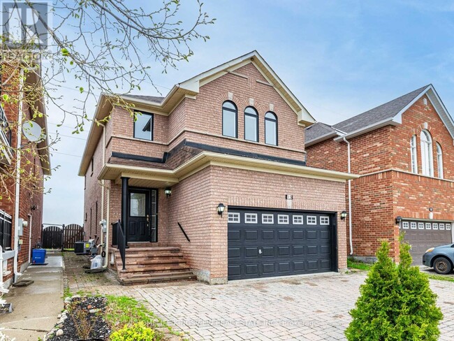 Building Photo - 15 Amarone Ave