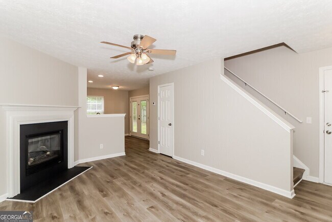 Building Photo - 128 Oak Grove Pl
