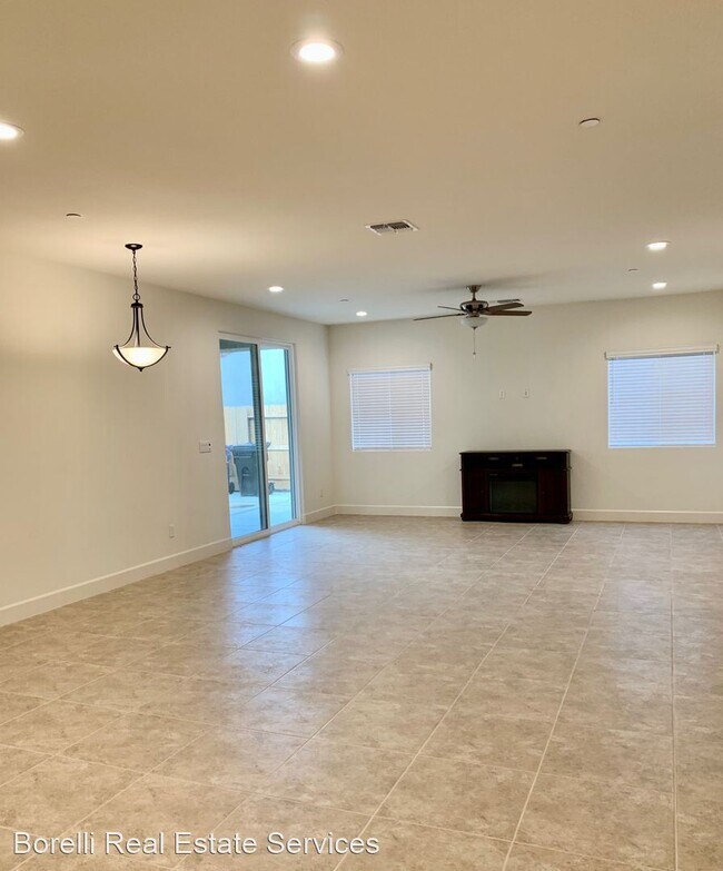 Building Photo - 2 br, 2 bath House - 521 Betten Ct.