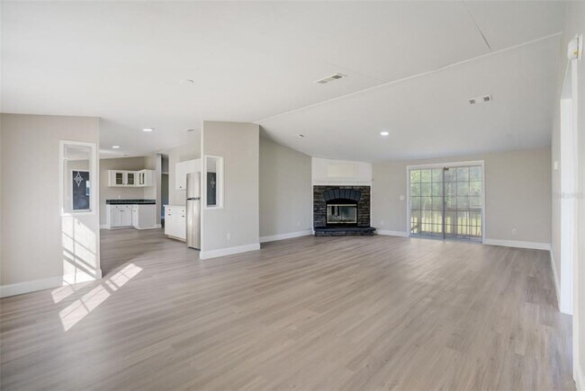 Building Photo - 743 Saddlewood Blvd