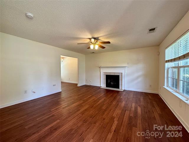 Building Photo - 1431 Olde Justin Pl