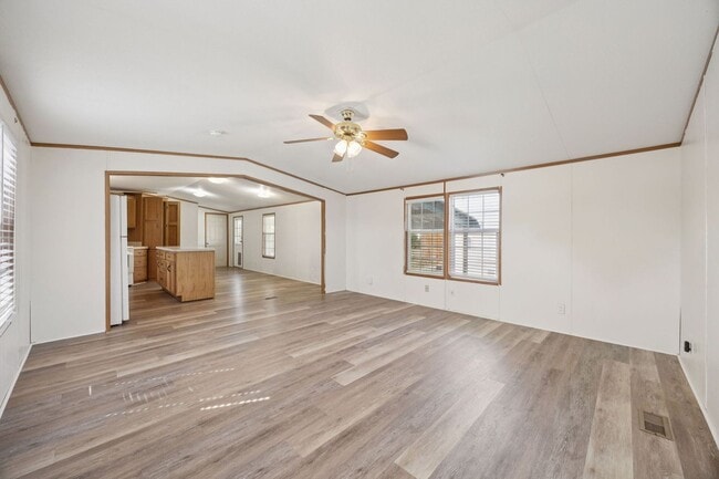 Building Photo - Charming Country Retreat on 1 Acre in Hasl...