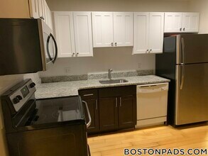 Building Photo - 40 Boylston St