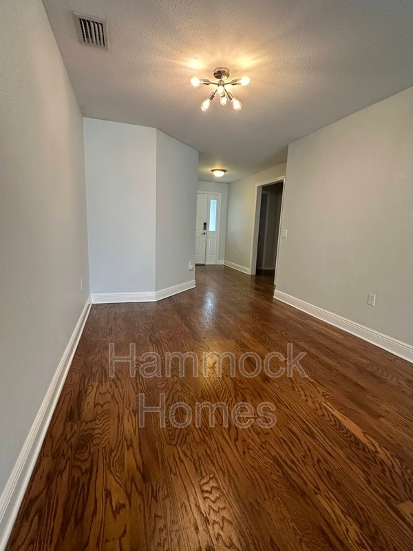 Foto del edificio - 7304 S West Shore Blvd