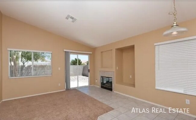 Foto del edificio - 5508 Cloudy Glen St