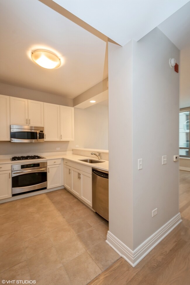 Foto del edificio - 600 N Lake Shore Dr