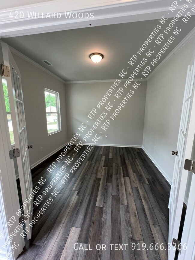 Building Photo - 420 Willard Woods