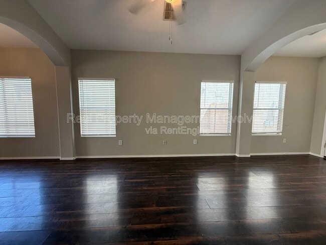 Building Photo - 13444 W Rhine Ln