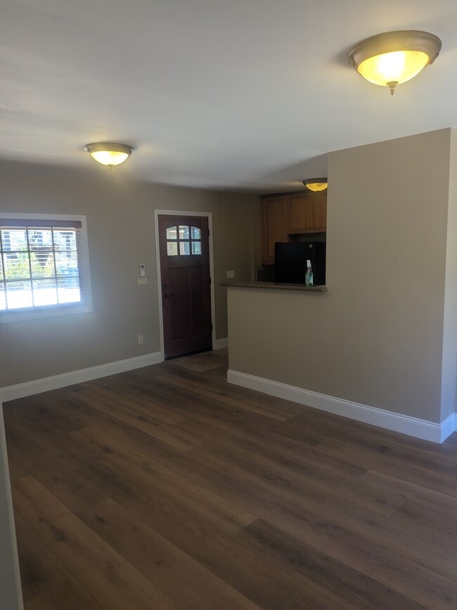 Living room - 5648 Calzada Del Bosque