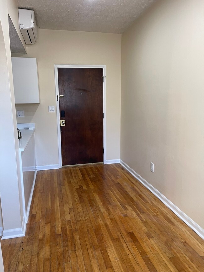 Building Photo - 1096 Piedmont Ave NE