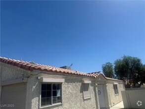 Building Photo - 4378 Caliente St