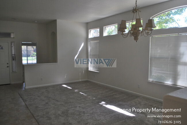 Building Photo - 4841 Blaydon Rd