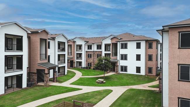 Building Photo - Creed Canyon Apartments
