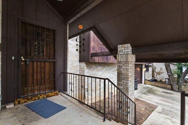 Building Photo - 8519 Star Creek Dr