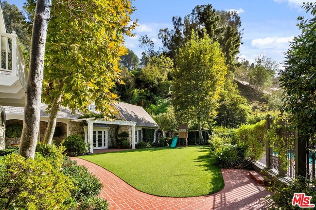 Foto del edificio - 10521 Rocca Pl