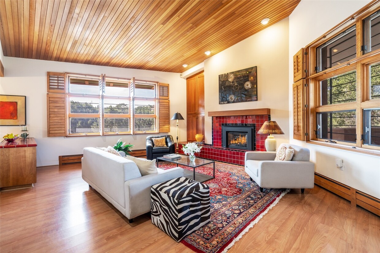 Main House living room - 100 Nueva Ct