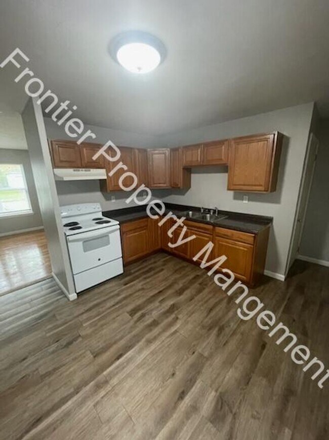Foto del edificio - 2Bed 1 Bath Home in Spanish Lake, MO - Per...