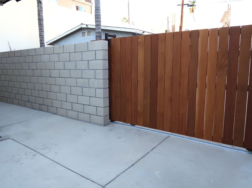 Foto del edificio - 3547 E Green St