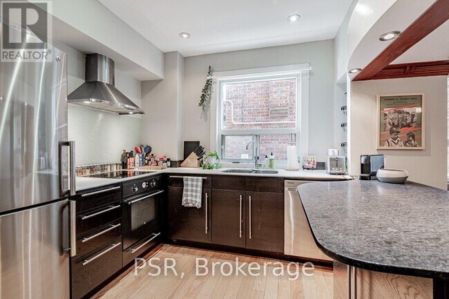 Photo du bâtiment - 50 Parkdale Rd