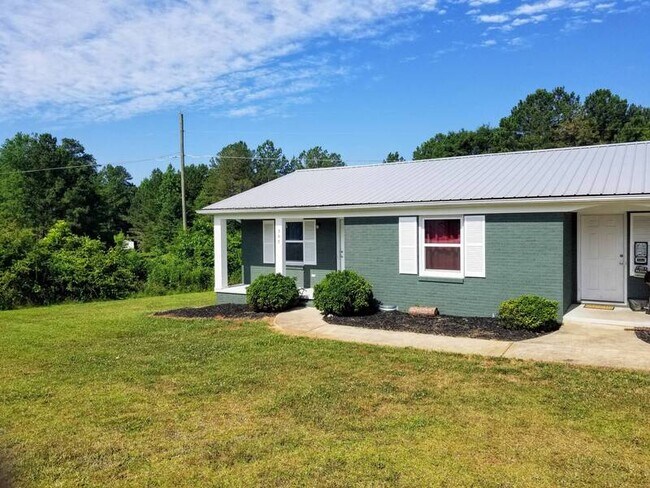 Building Photo - 307 Keowee Trail