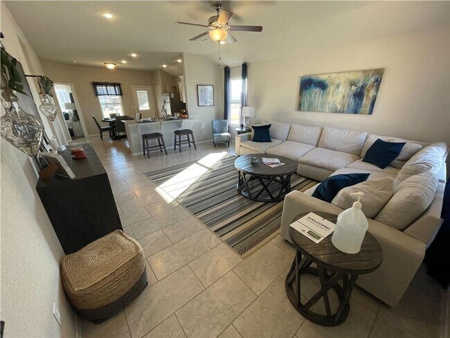 Building Photo - Nice 3 bedroom 2 bath home